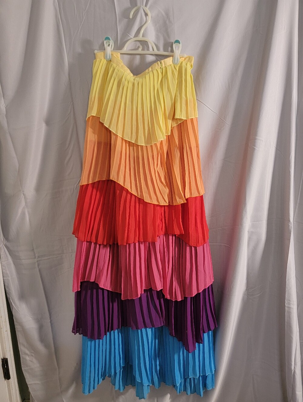 L'Atiste by Amy NWT Rainbow Tiered Pleated Maxi Skirt Size 4X (Fits 2X) - Picture 2 of 3